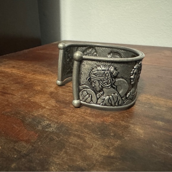 Oberon Design Lady Parade Bracelet - Picture 4 of 6